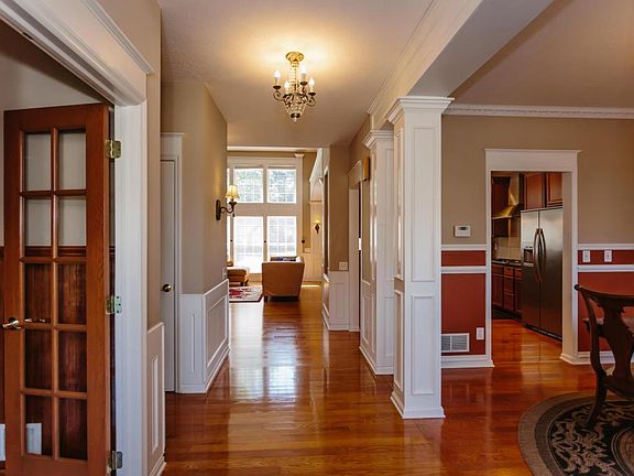 4th image of 9824 Archer Ln