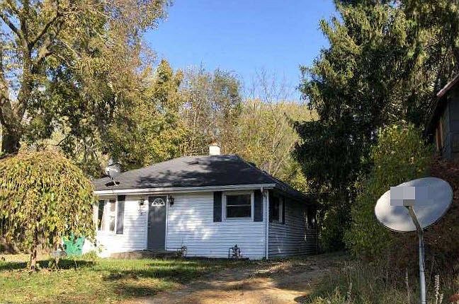 2nd image of 115 Reed St
