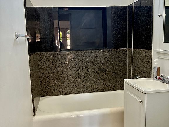 3rd image of 1046 Saint Louis Ave #1046