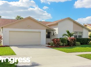 23119 SW 55th Ave, Boca Raton, FL 33433