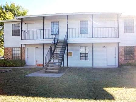 1st image of 406 N Main St APT A