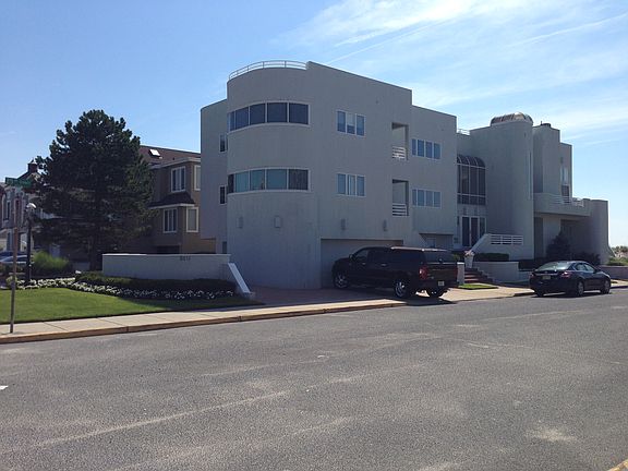 4th image of 2437-2439 Wesley Ave
