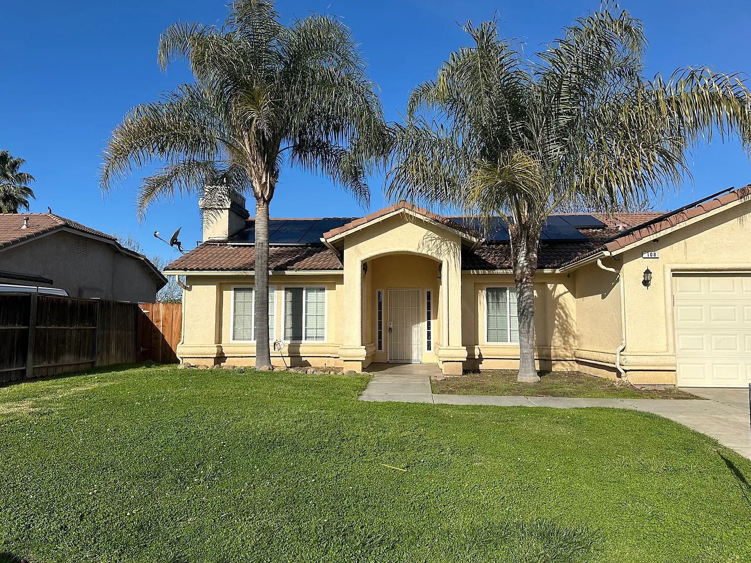 108 Kites Way photo 1