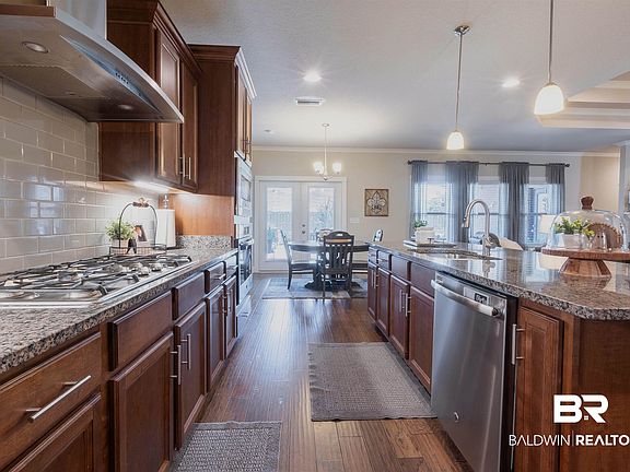 3rd image of 9820 Evanston St