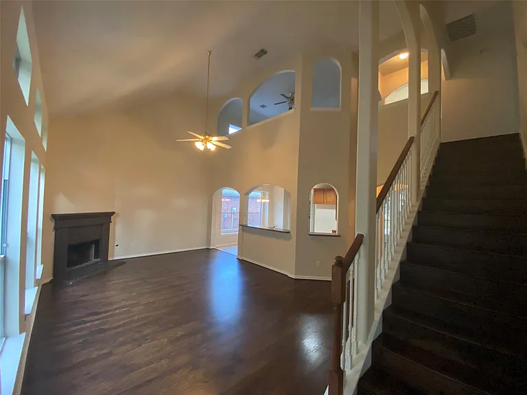 9210 Hidden Lake Cir E — Photo 16