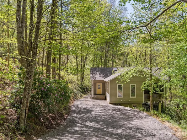 608 Brandywine Rd, Waynesville, NC 28786