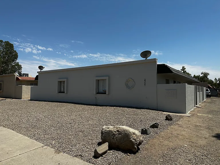 2721 E Marconi Ave #1 — Photo 6