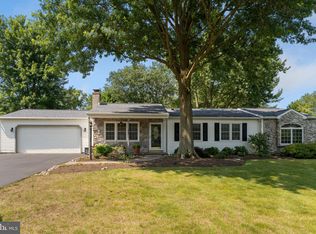 1894 Rampart Ln, Lansdale, PA 19446