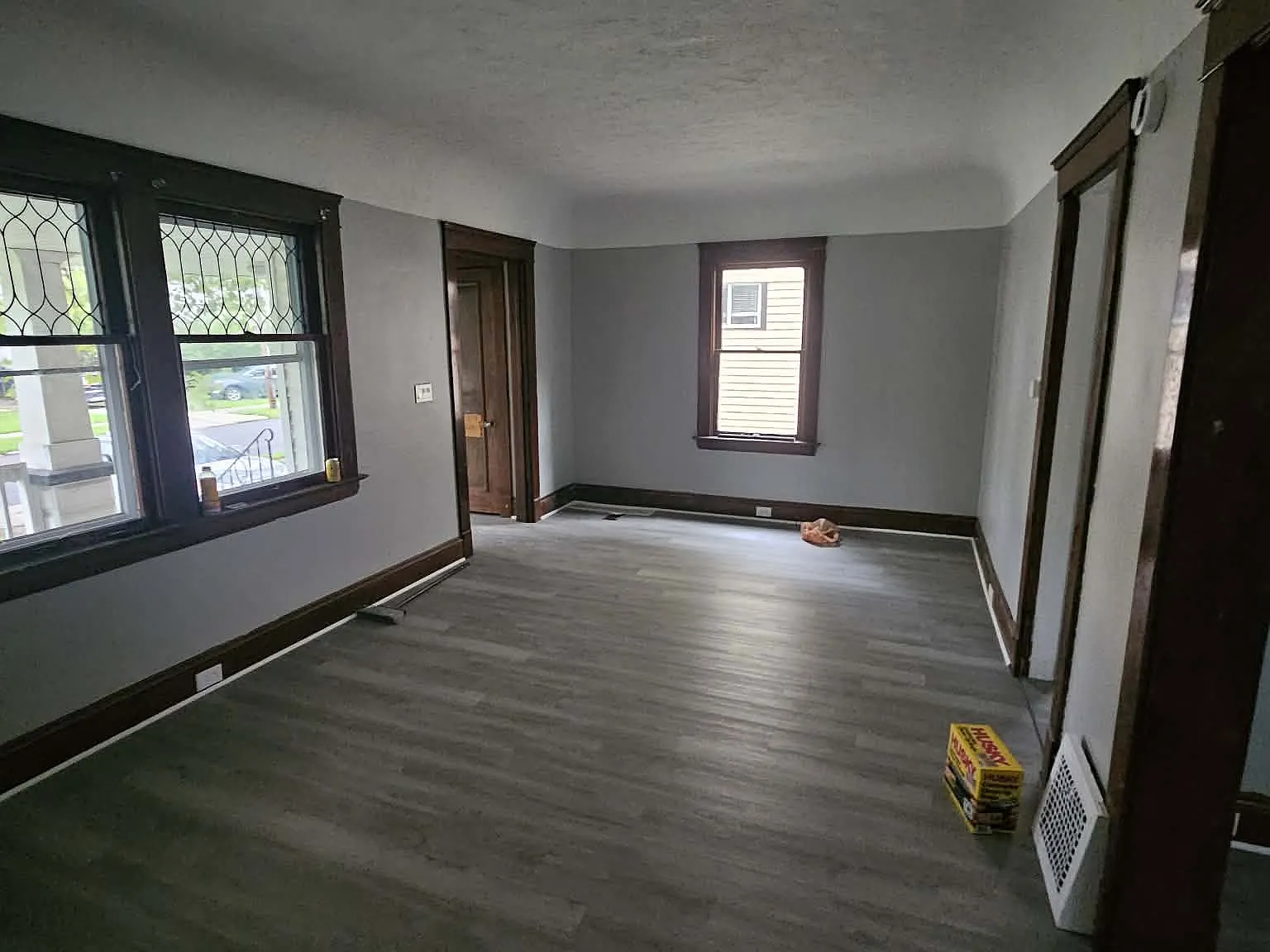 5 bed, 1496 sqft, $1,900 — Photo 2