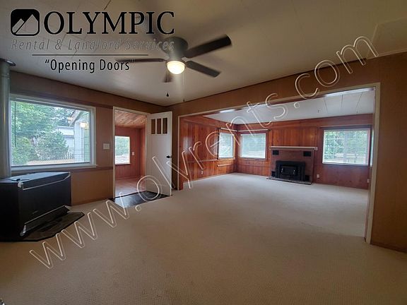 4th image of 4530 15th Ave NE