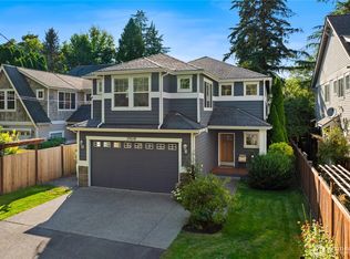 2743 NE 103rd St, Seattle, WA 98125