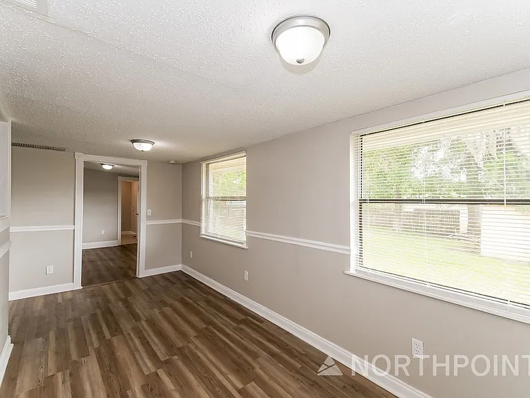 9776 Hogan Rd — Photo 8