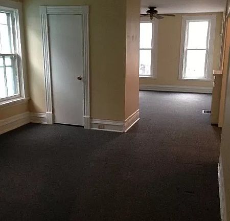 2nd image of 87 17th St #2