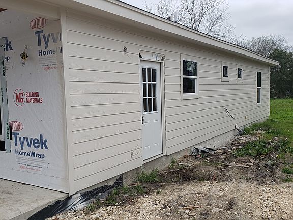 4th image of 2158 E Aransas