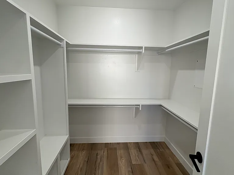260 Donax Ave — Photo 36
