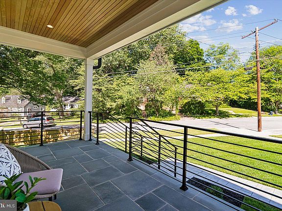 4th image of 4114 Spruell Dr