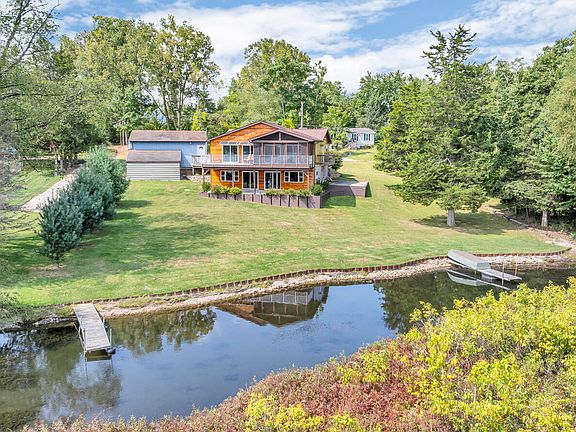 3rd image of 11579 W Crystal Lake Dr