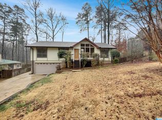 7 Stone Ridge Trl, Birmingham, AL 35210