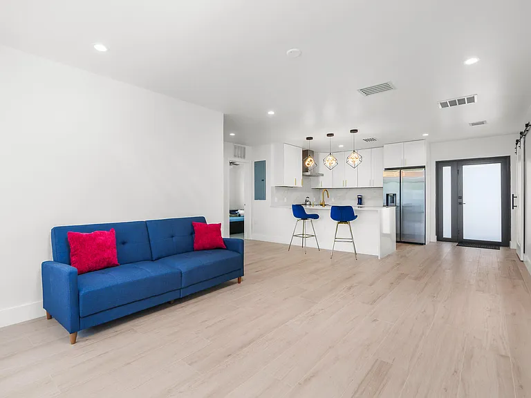 303 De Carie St #303 — Photo 5