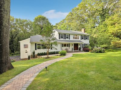8 Grace Court, Greenlawn, NY, 11740