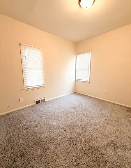 19457 Evergreen Rd — Photo 6