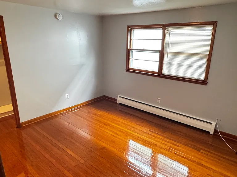 156 Putnam Ave — Photo 9
