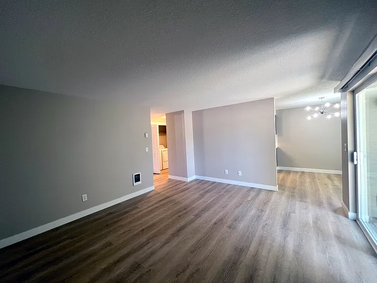 706 Browning Ave S #6 — Photo 7