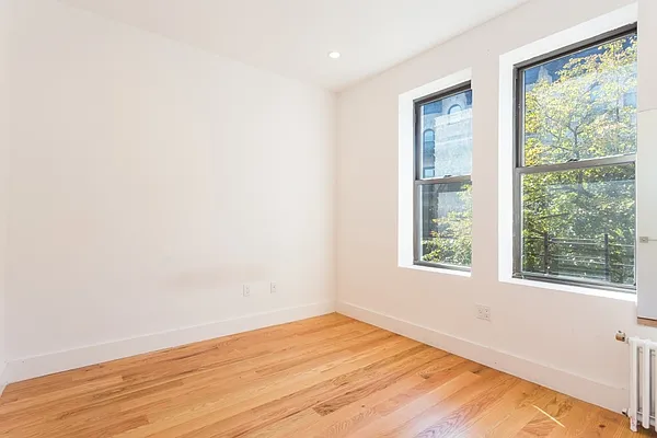 Rented by MNS | media 32