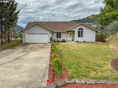 142 NE Stevenson Ct, Myrtle Creek, OR, 97457