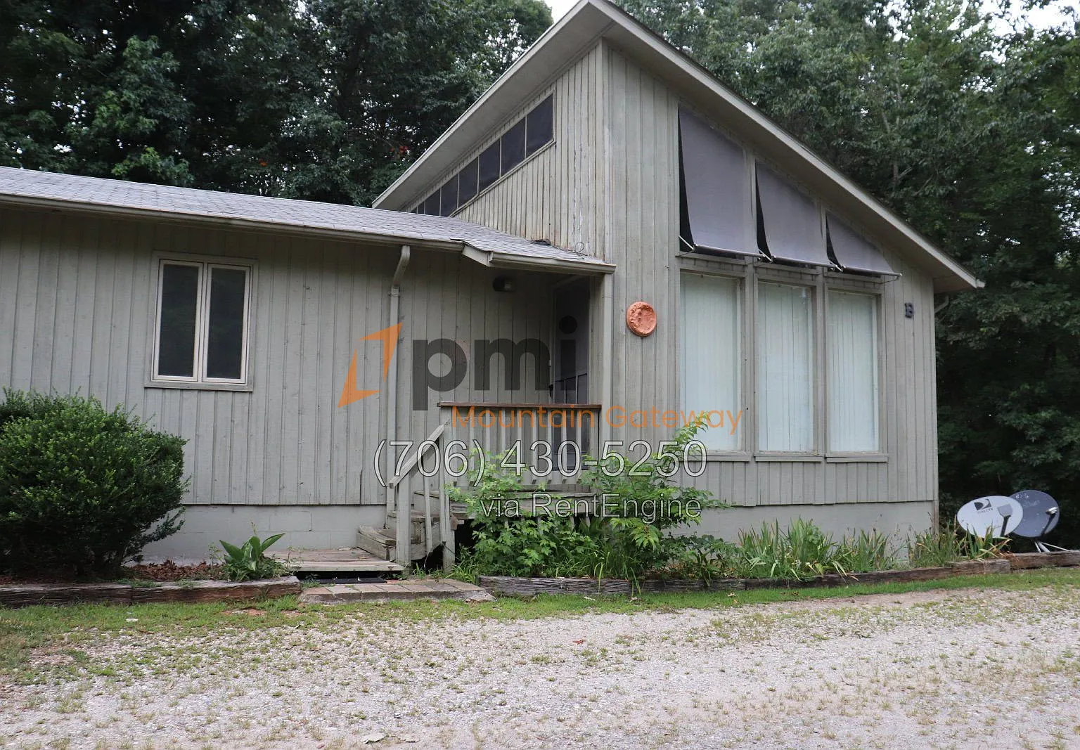 2 bed, 1.5 bath, 839 sqft, $1,200 — Photo 1