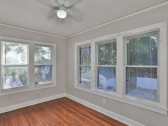 5th image of 228 9th Ave N APT B