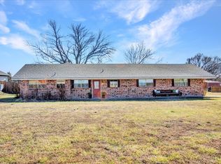 1016 E Fm 902, Howe, TX 75459