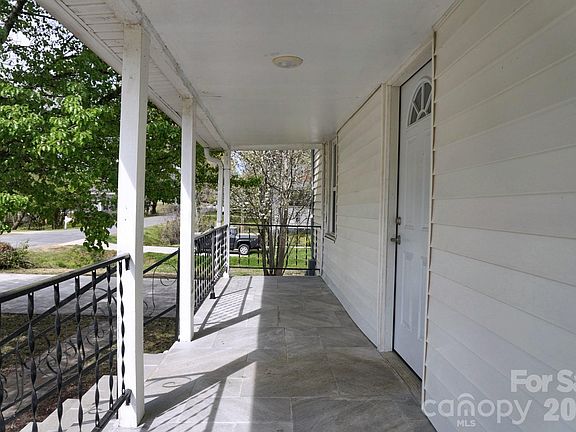 3rd image of 415 E Georgia Ave
