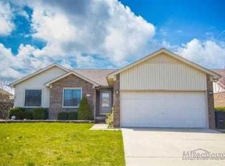 46113 Duke Dr, Chesterfield, MI 48051