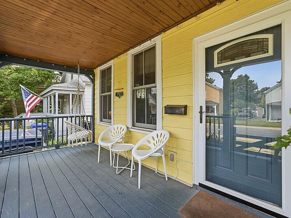 2nd image of 414 Banfil St