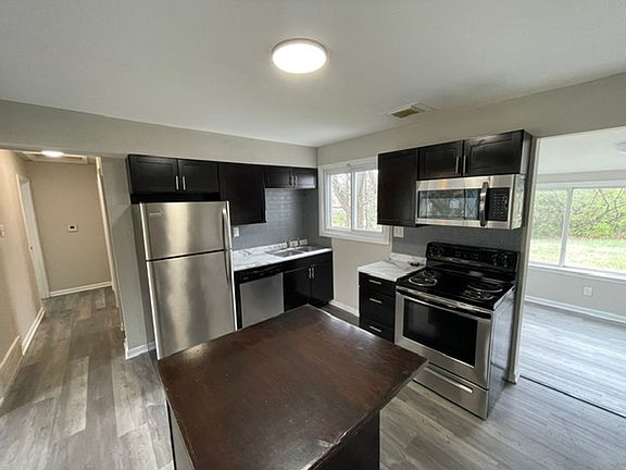 4th image of 815 Bella Ln
