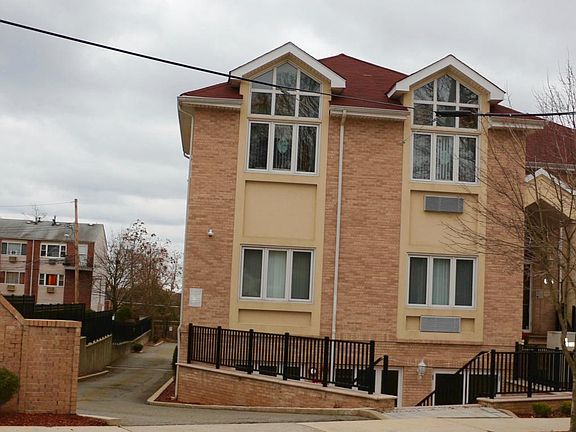4th image of 6 Arc Pl APT B1