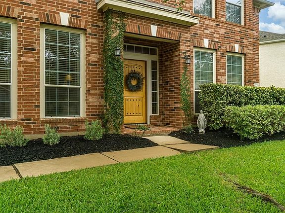 2nd image of 12018 Cedar Creek Drive