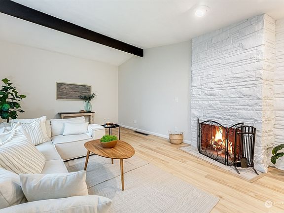 5th image of 10404 NE 94th Avenue