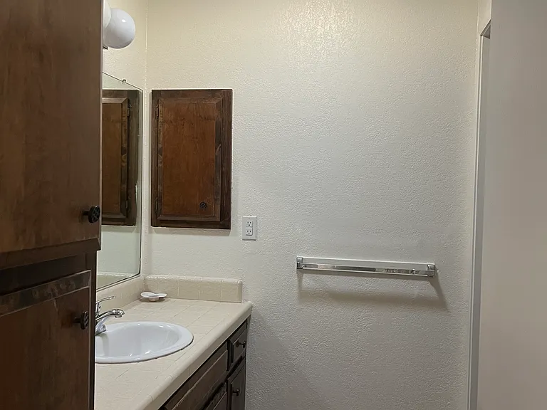 1417 Lake Blvd — Photo 14