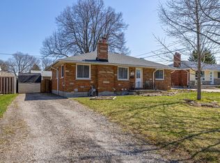 198 Arlington Cres, London, ON N5Z 3E1