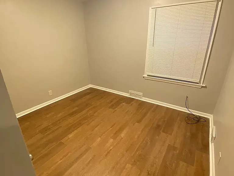 19367 Plainview Ave — Photo 14