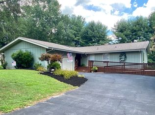 122 Churchill Cir, Bristol, TN 37620