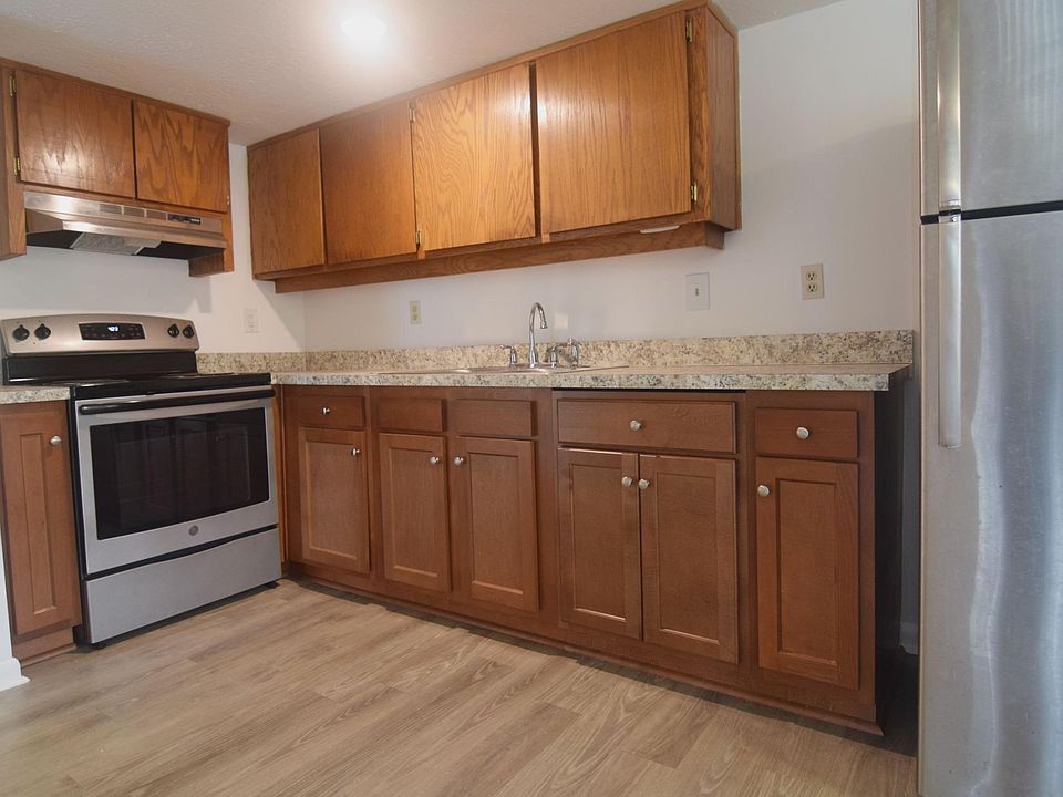 1st image of 220 Stowe Ave