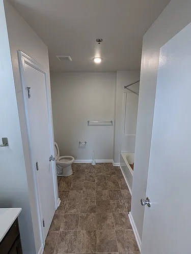 300 Cherry St Photo 1