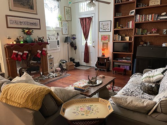2nd image of 1034 S Carrollton Ave #C
