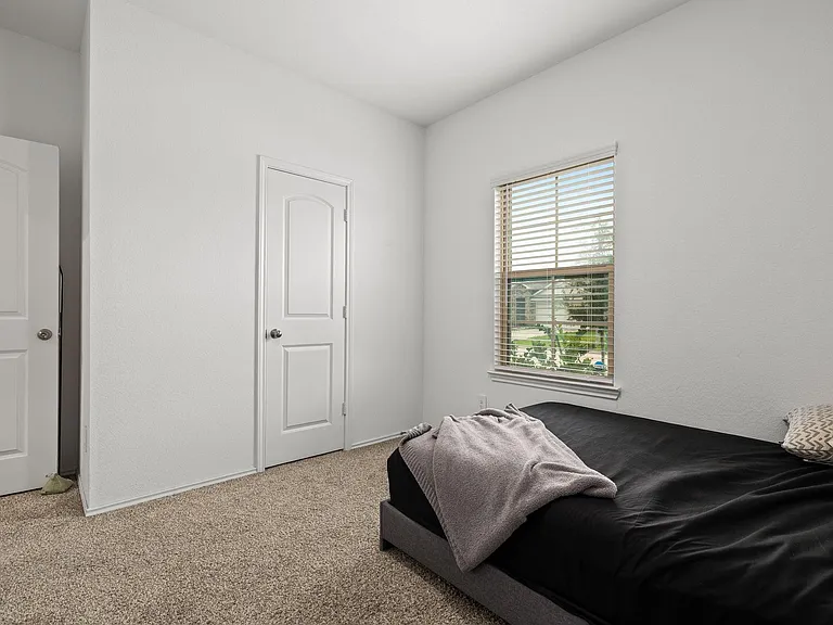 5326 Shady Olive St — Photo 26