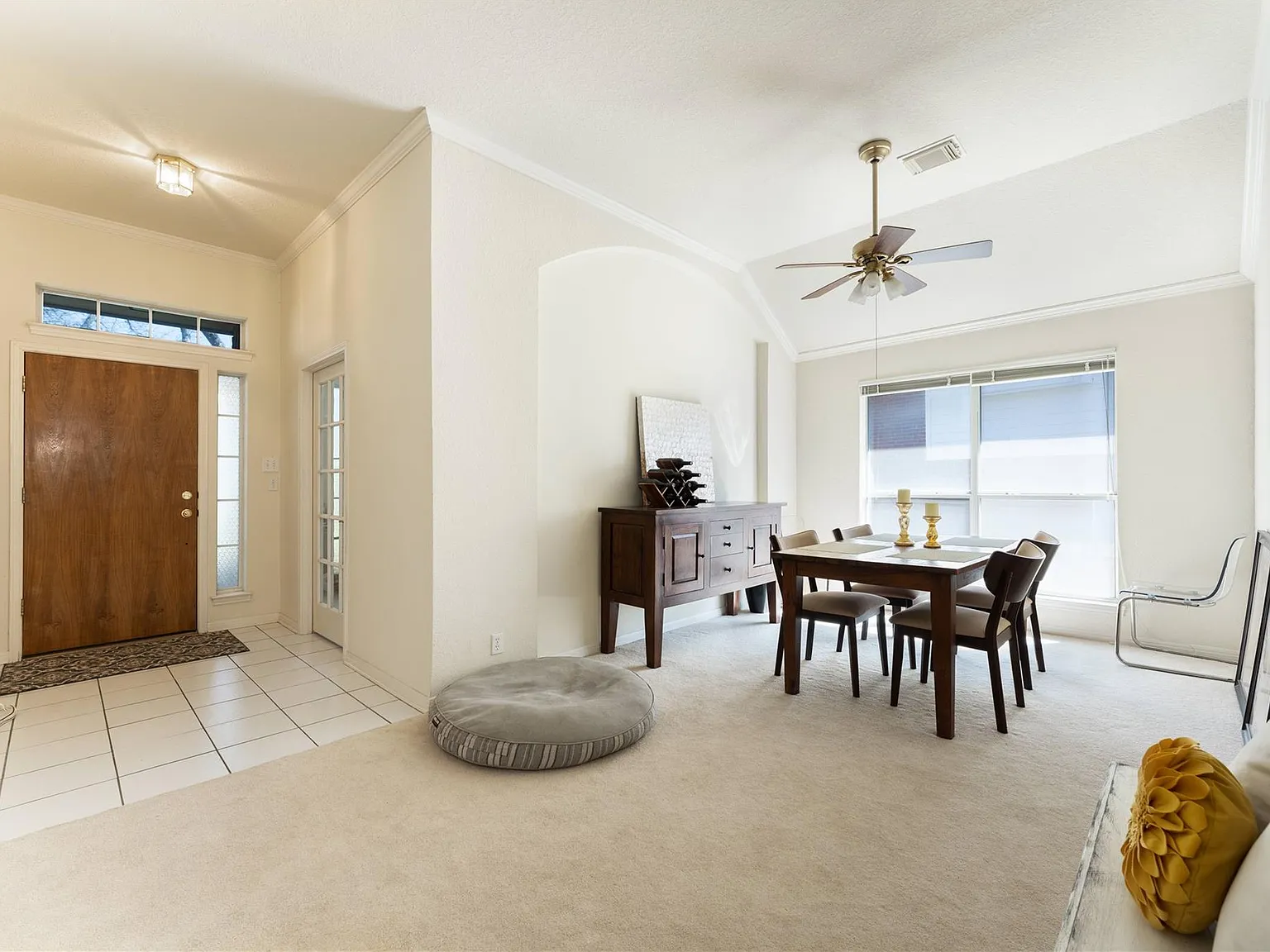 4 bed, 2.0 bath, 2274 sqft, $2,750 — Photo 4