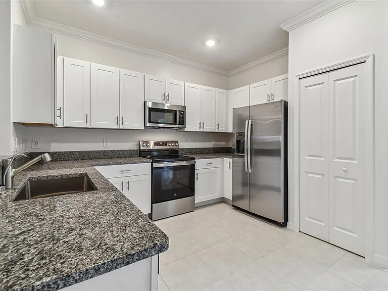 36406 Well Hill Way — Photo 9
