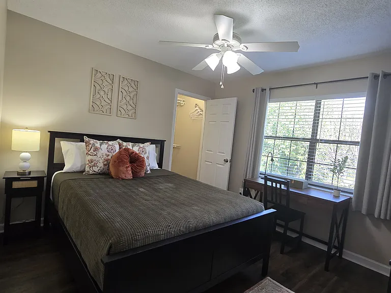 112 Kings Mountain Ct — Photo 29